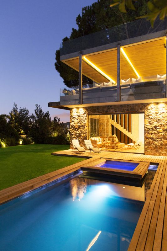 Exterior Light Repair in Denver, CO